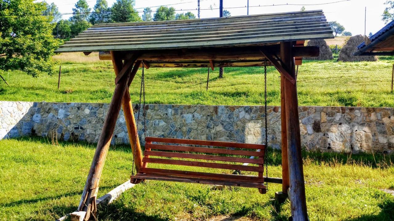 Гостьовий Дім "У Ані" Yablunytsya Exterior photo