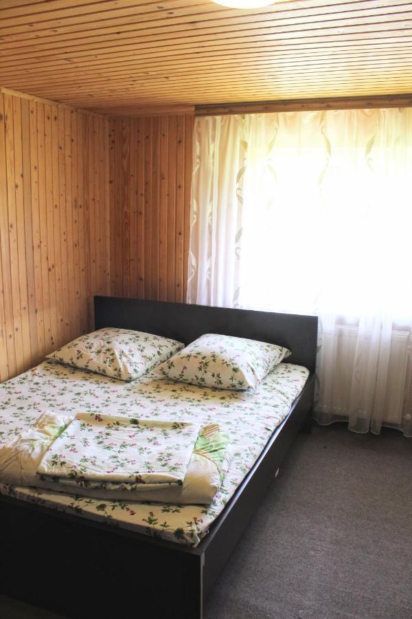 Гостьовий Дім "У Ані" Yablunytsya Exterior photo