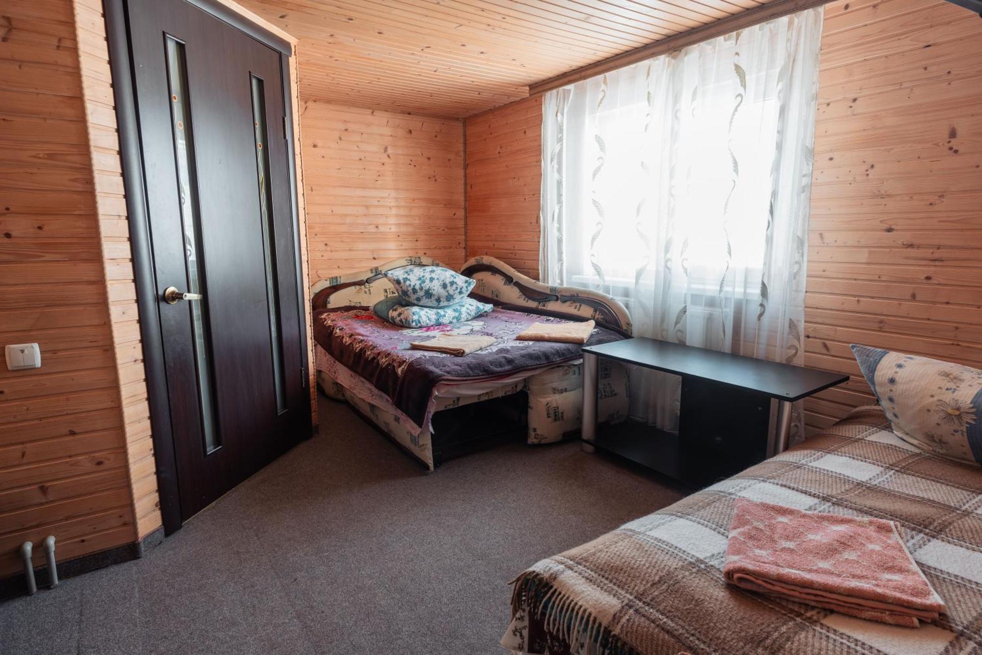 Гостьовий Дім "У Ані" Yablunytsya Exterior photo